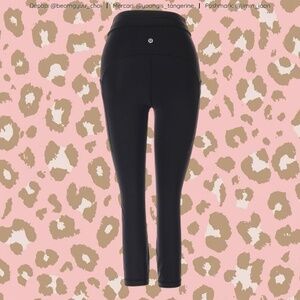 Black lululemon leggings with pockets